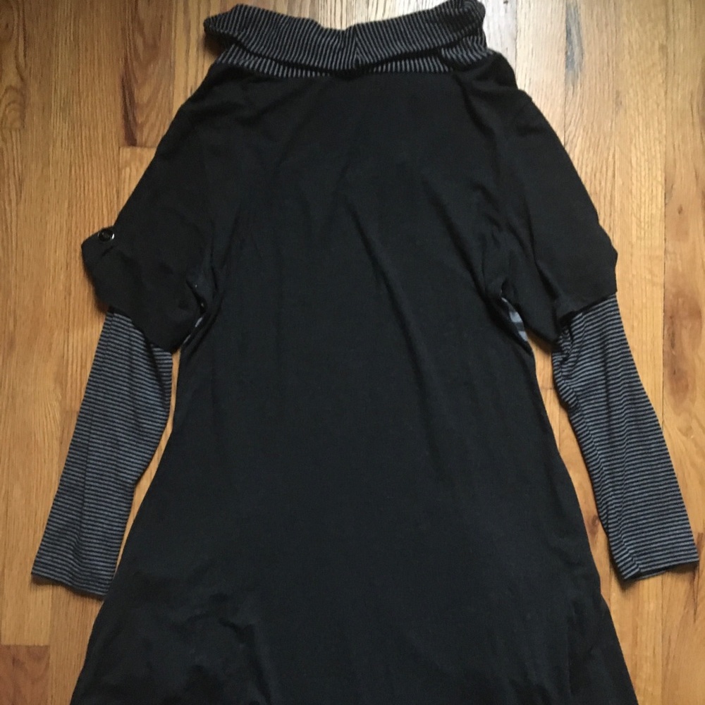 Dress - Picture 7 of 16